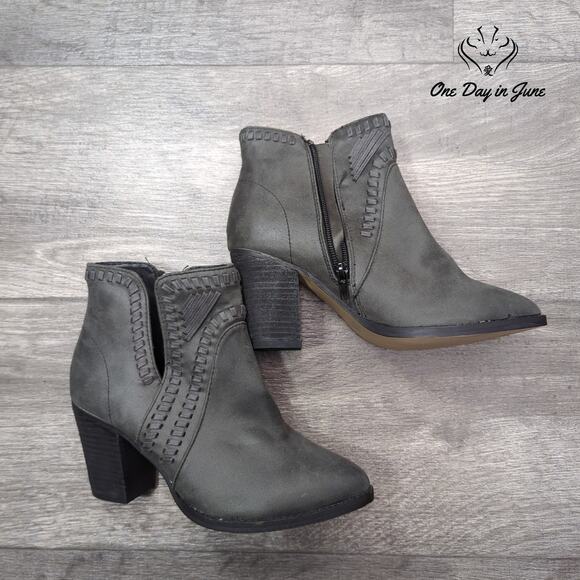 Zigi Soho Halyn Chelsea Block Heel Boots Size 7 - Picture 2 of 5